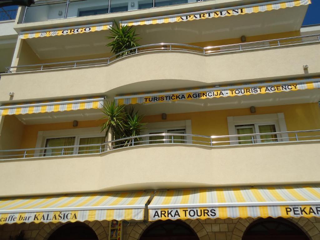 Villa Grgo Apartments Tučepi Екстериор снимка