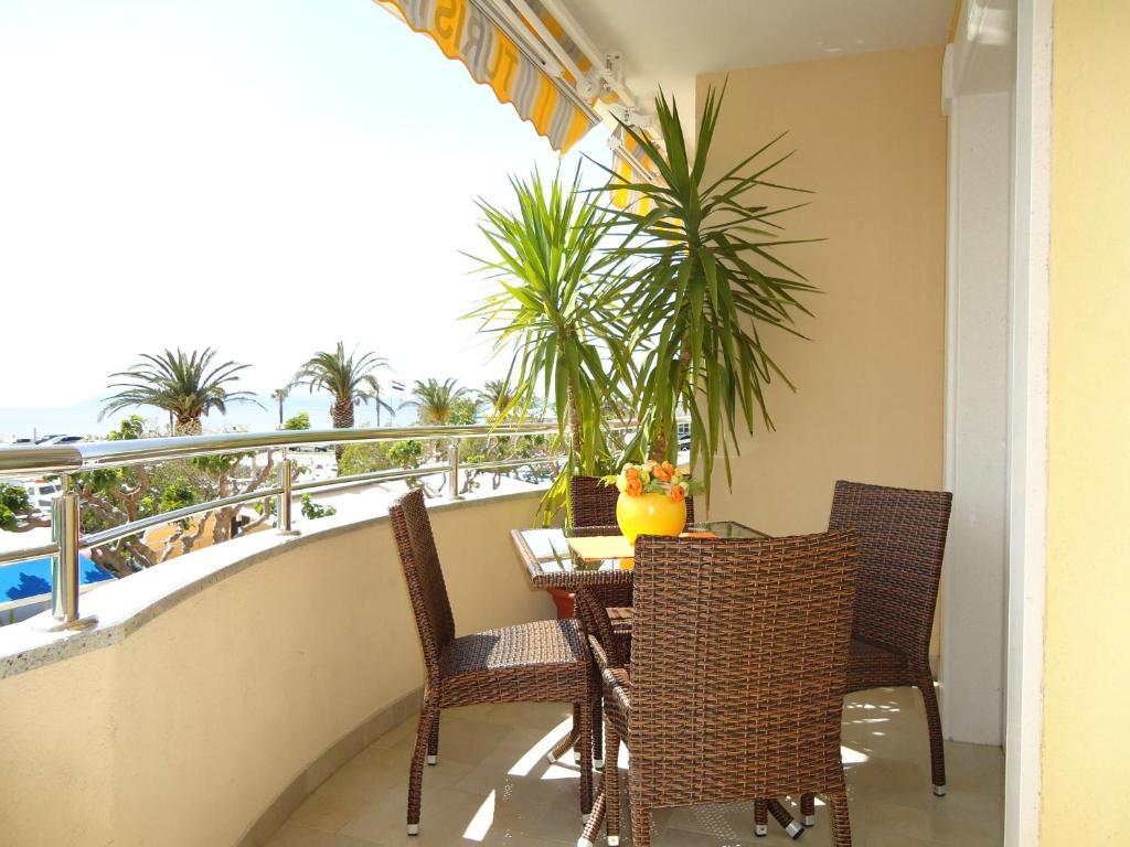 Villa Grgo Apartments Tučepi Стая снимка