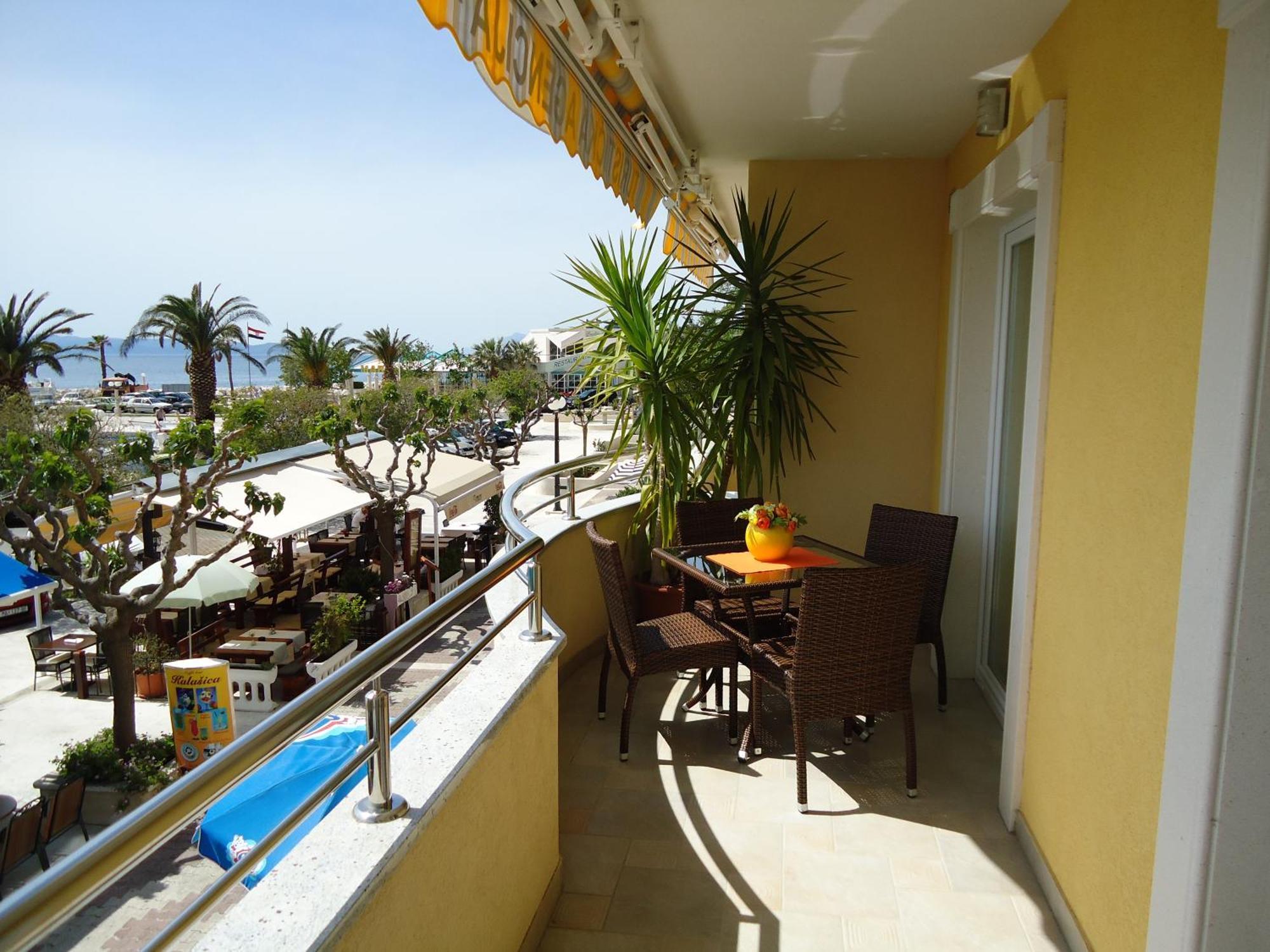 Villa Grgo Apartments Tučepi Екстериор снимка