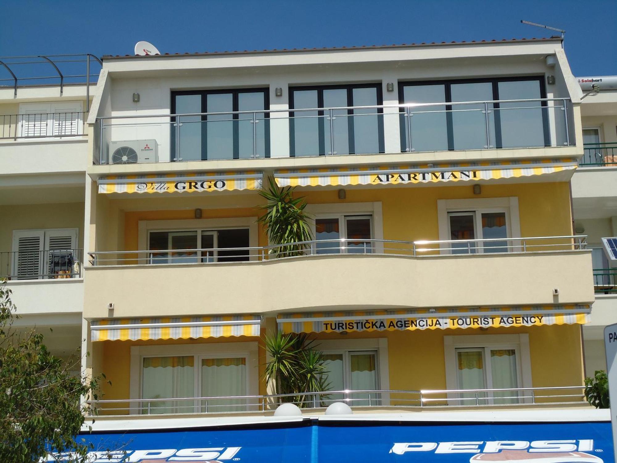 Villa Grgo Apartments Tučepi Екстериор снимка