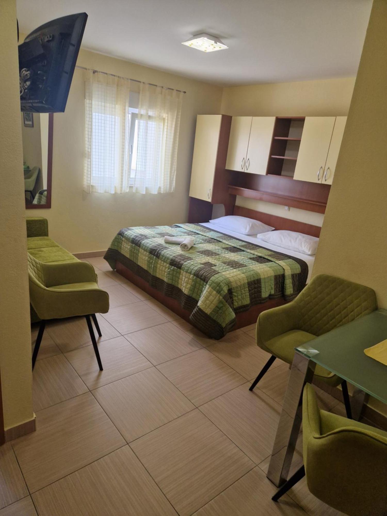 Villa Grgo Apartments Tučepi Екстериор снимка