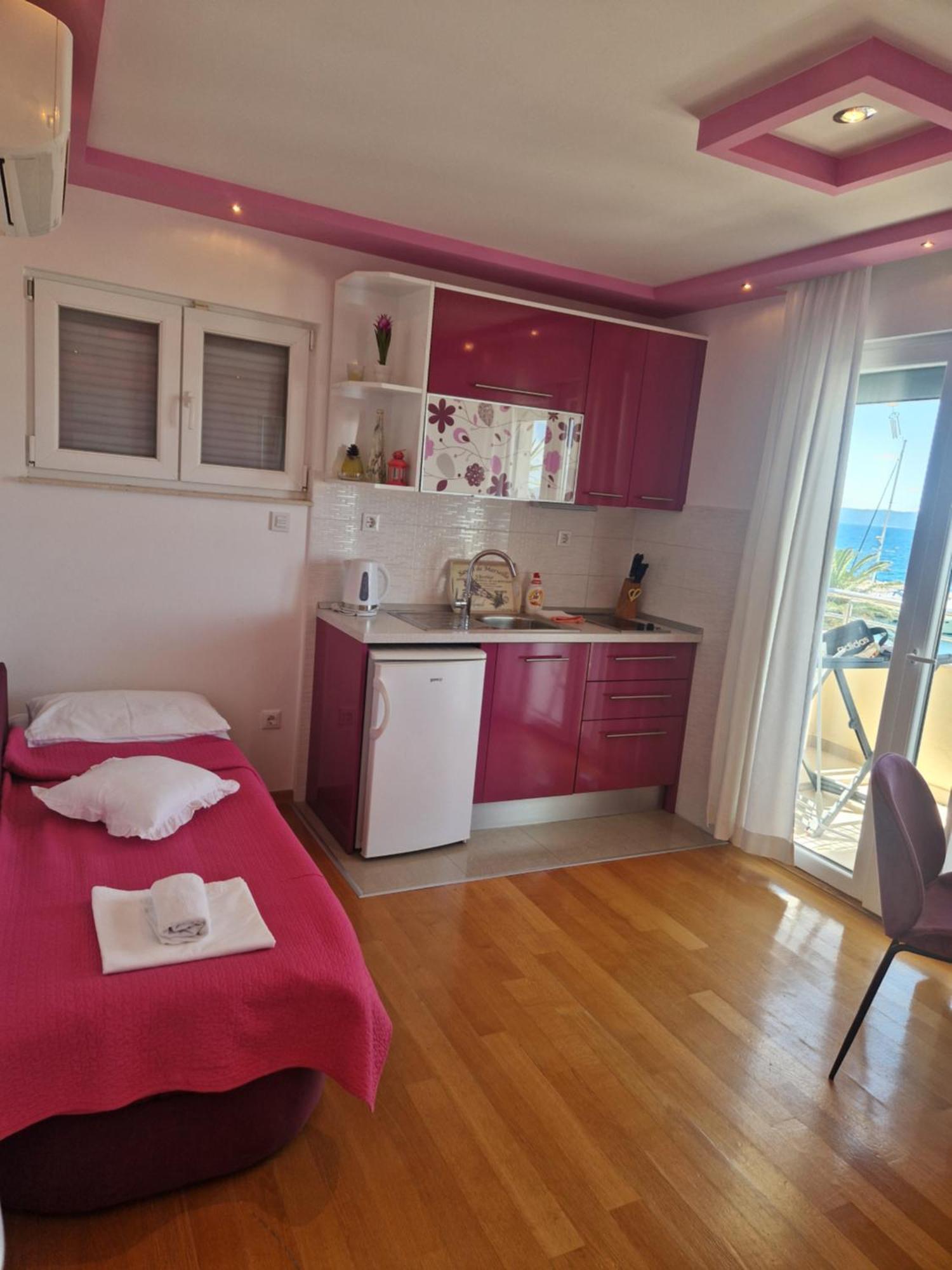 Villa Grgo Apartments Tučepi Екстериор снимка