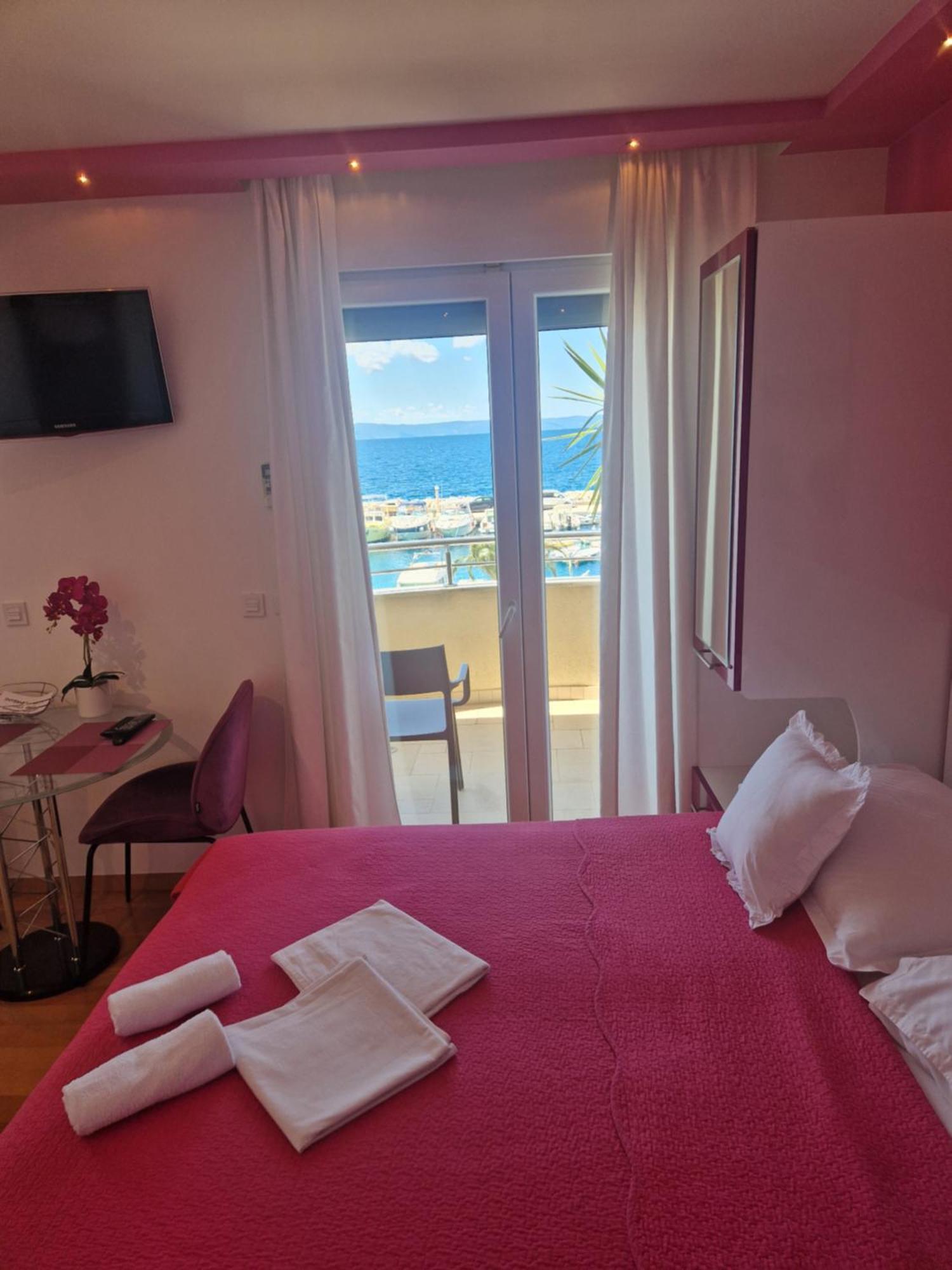 Villa Grgo Apartments Tučepi Екстериор снимка
