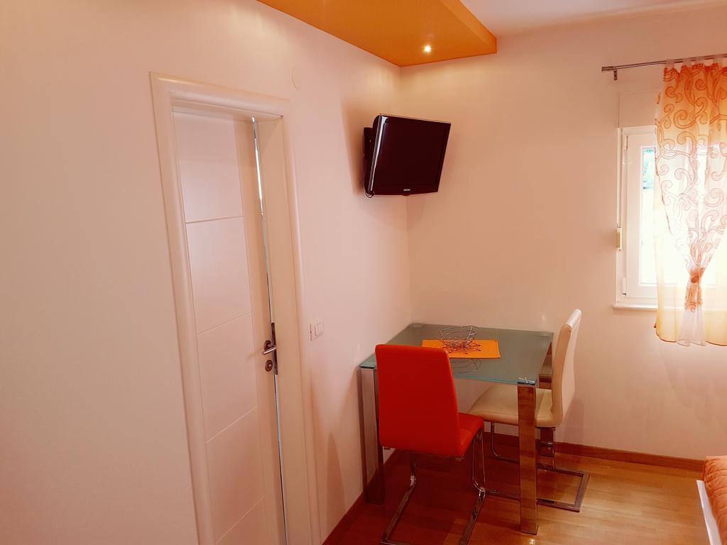 Villa Grgo Apartments Tučepi Екстериор снимка